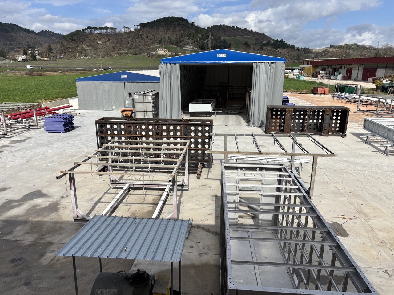 Area di stoccaggio e gestione logistica dei materiali